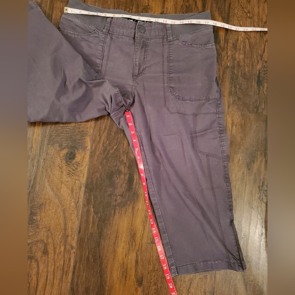 Lee Relaxed Fit 1889 Woman's Capri Pants Size M - Picture 6 of 9